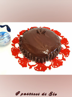 Foto di Torta con crema di nocciola e cioccolato