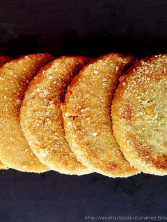 Una foto de Milanesas vegetarianas/veganas de arroz y garbanzos. (SIN GLUTEN Y SUPER ECONÓMICAS!)