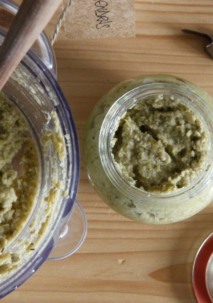 Una foto de Tapenade de aceitunas verdes