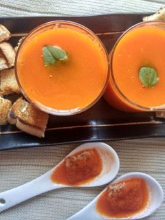 A picture of Tomato soup.