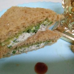 A picture of Paneer veg sandwich.