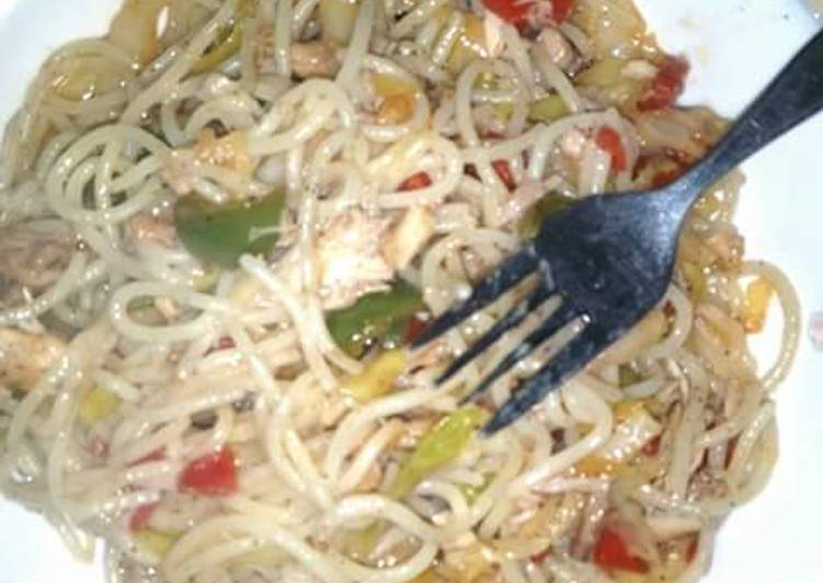 Simple Way to Prepare Any-night-of-the-week Vegetable noodles with chicken