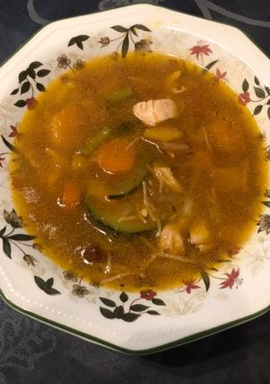 Una foto de Sopa de pollo levanta ánimos
