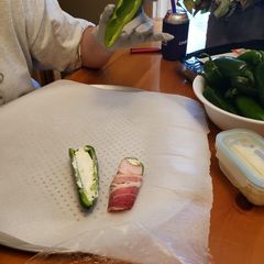 A picture of Bacon wrapped Jalapeños.