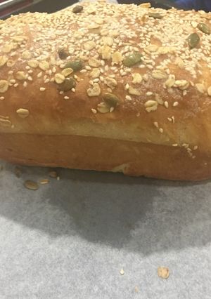 A picture of Multigrain sandwich bread.