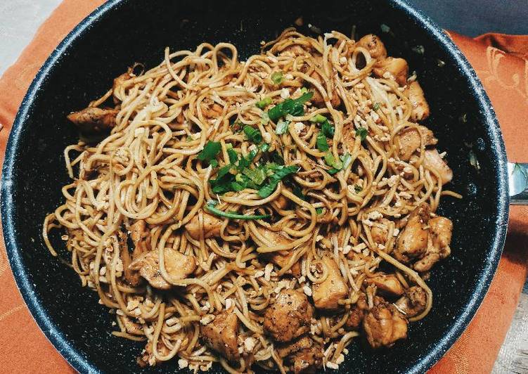 Step-by-Step Guide to Make Super Quick Homemade Easy Garlic Beef Chinese Noodle