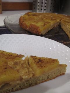 Una foto de Tarta de piña y avena