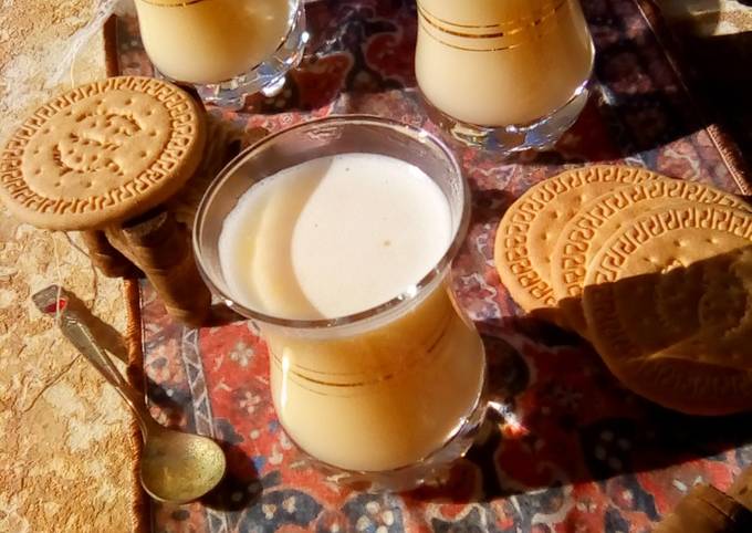 مشروب الكاسترد الساخن