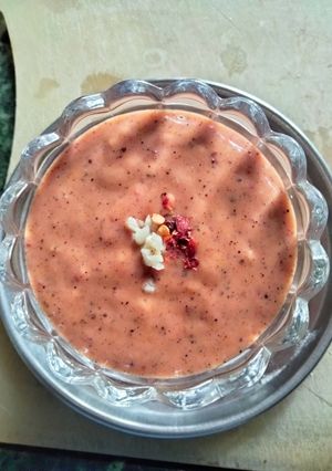 A picture of Thousand island sauce/dip.