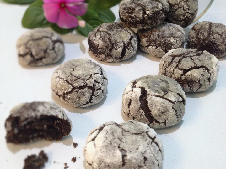 Resep Chocolate Crinkle Cookies yang Bisa Manjain Lidah