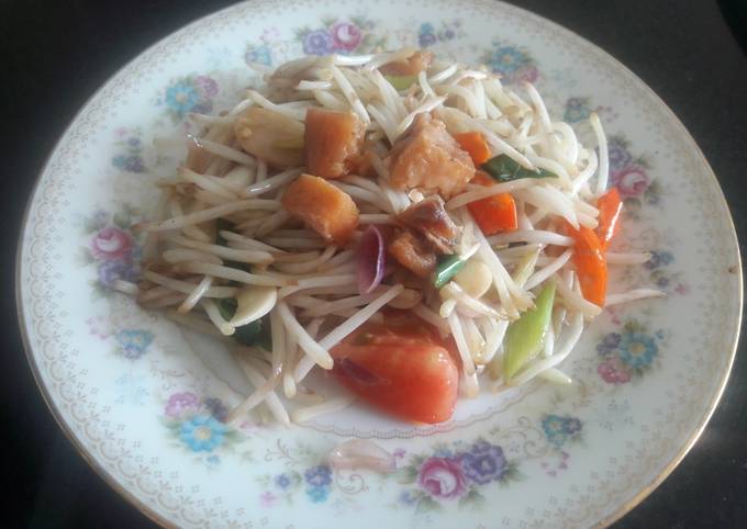 Resep Cah Toge Ikan Asin Jambal Roti, Bikin Ngiler