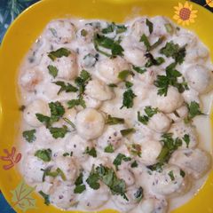 A picture of Makhana Raita.