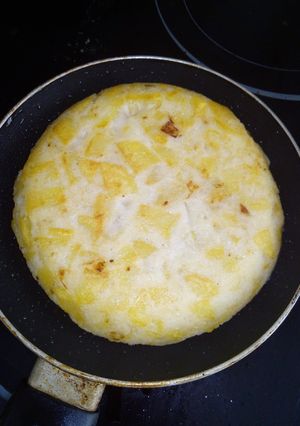 Una foto de Tortilla de patatas sin huevo