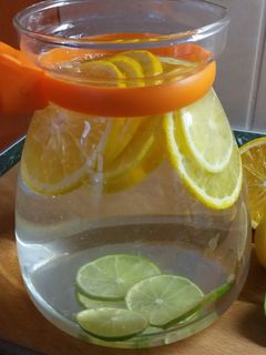 Citrus gyümölcsös víz recept fotója