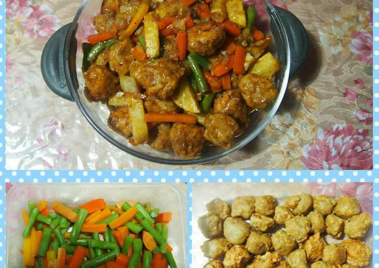 Bola-bola Ayam Saus Barbeque Lada Hitam