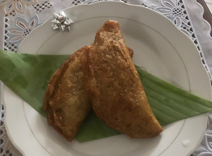 Una foto de Empanadas de plátano verde con queso