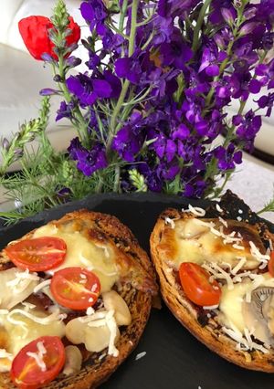 O poză a rețetei Bruschette la cuptor cu mozzarella!.