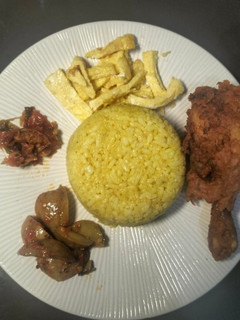 Foto resep Nasi kuning Ayam Crispy