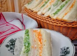 Gambar Chicken Loaf Sandwich