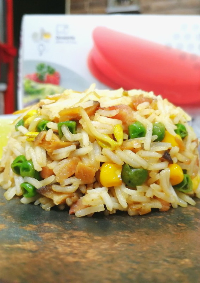 Una foto de Arroz a las cinco especias con Lékué