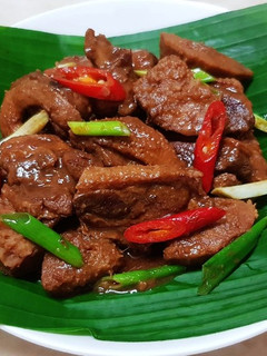 甜麵醬.冰糖醬燒.鴨肉  家常菜 的食譜成品照片