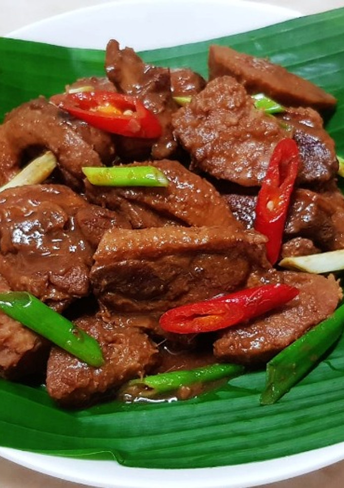 甜麵醬.冰糖醬燒.鴨肉  家常菜 的食譜成品照片
