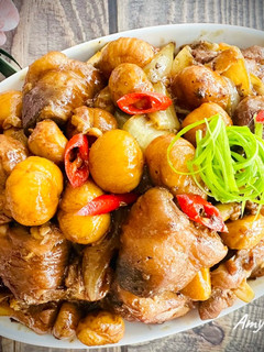 無油無水栗子炒雞 / 家常菜 的食譜成品照片