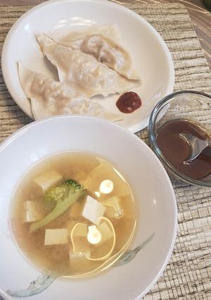  વેગન ગ્યોઝા (Vegan Gyoza Recipe in Gujarati) રેસીપી મુખ્ય ફોટો