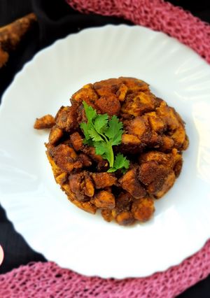 A picture of Dry taro sabzi (Arbi k gutkhe).