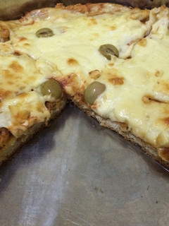 Una foto de Pizza con mucho queso 😍