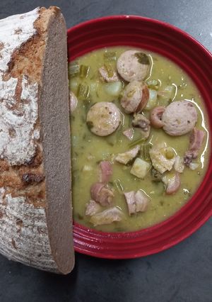 A picture of Dutch Pea Soup.