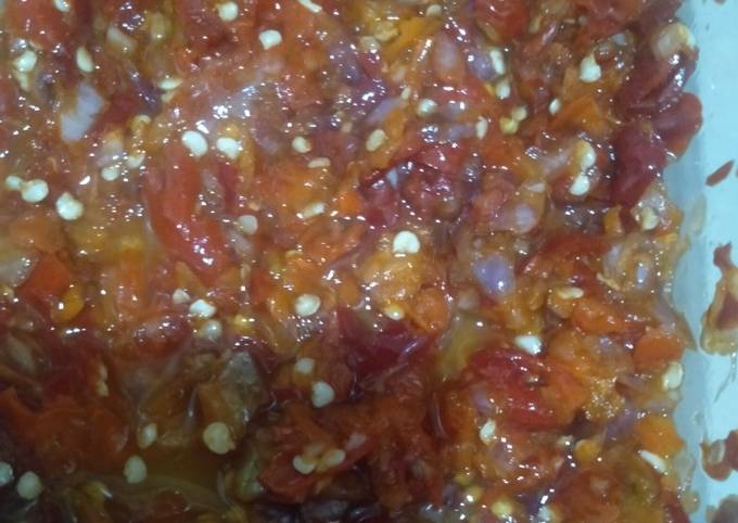 Langkah Mudah untuk Menyiapkan Sambal bawang simple Anti Gagal