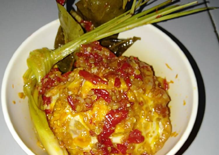 Telor Ceplok Bumbu Balado