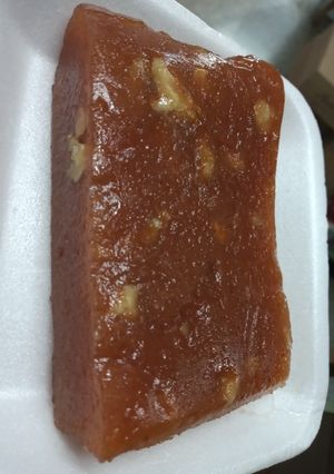 Una foto de Dulce de membrillo en pan casero 👌🤤🤤