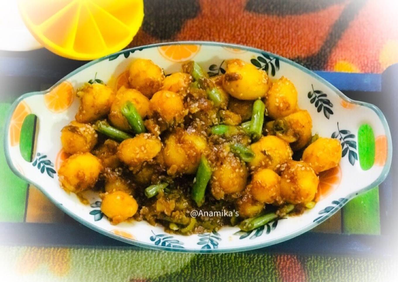 Indo-Chinese: Sesame Honey Chilli Potato