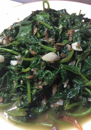 蝦醬空心菜/地瓜葉/高麗菜 Fried Greens with Shrimp Paste 的食譜成品照片