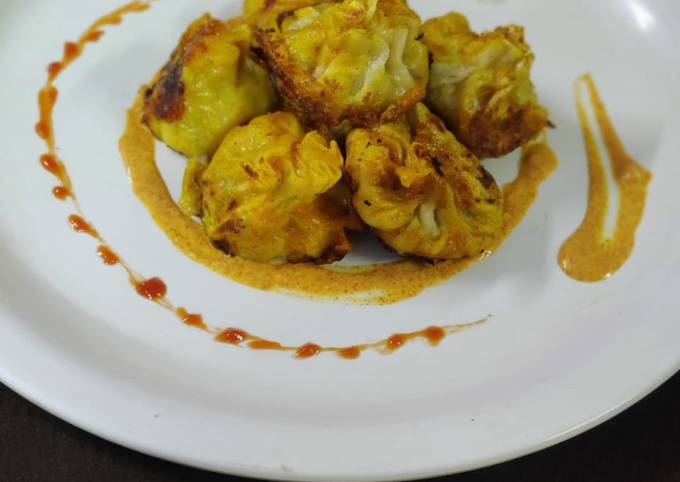 Garlic fried tandoori veg momos