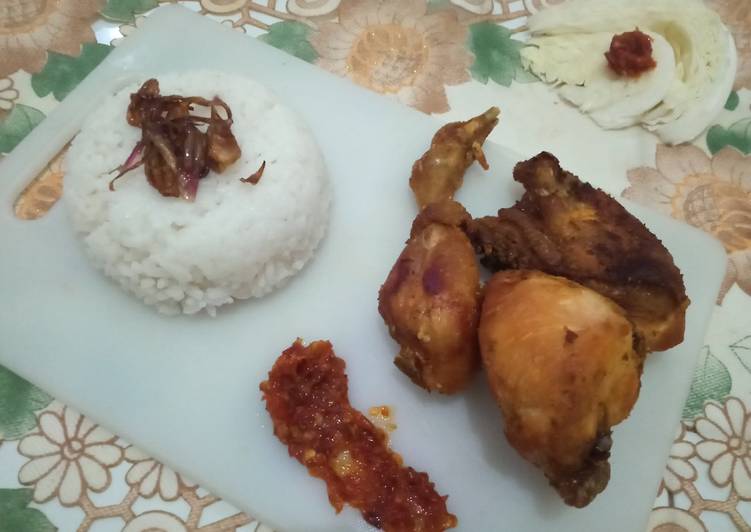 Ayam ungkep ala bunda razs(mba ayu)