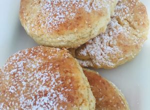 Foto principal de Buttermilk biscuits- bizcochos de suero de leche