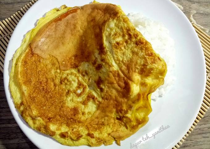 Resep Telur Dadar Biasa Wangi dgn Minyak Wijen #BikinRamadanBerkesan oleh Teh Yanithea - Cookpad