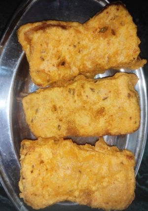 ब्रेड पकौड़ा(bread pakoda recipe in hindi) रेसिपी मुख्य फोटो