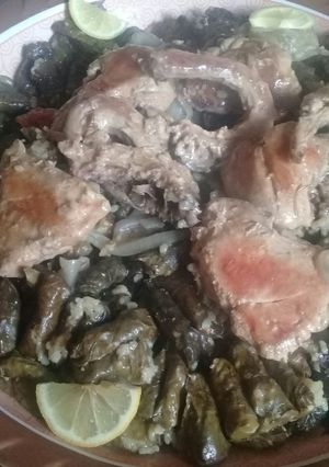 صورة لوصفة ورق عنب (دوالي) مع دجاج