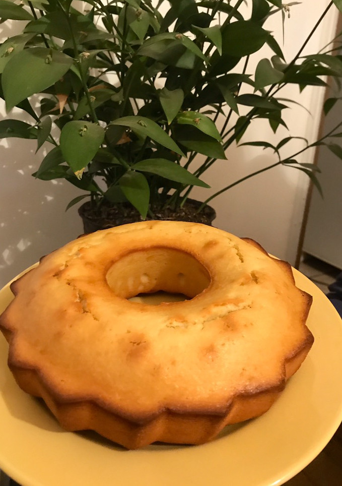 Una foto de Queque esponjoso de naranja 🍊 🍞