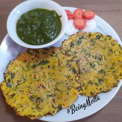 A picture of Methi Makke Ki Roti.