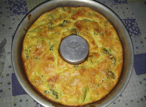 Una foto de Soufflé de brócoli y queso 🧀🥦