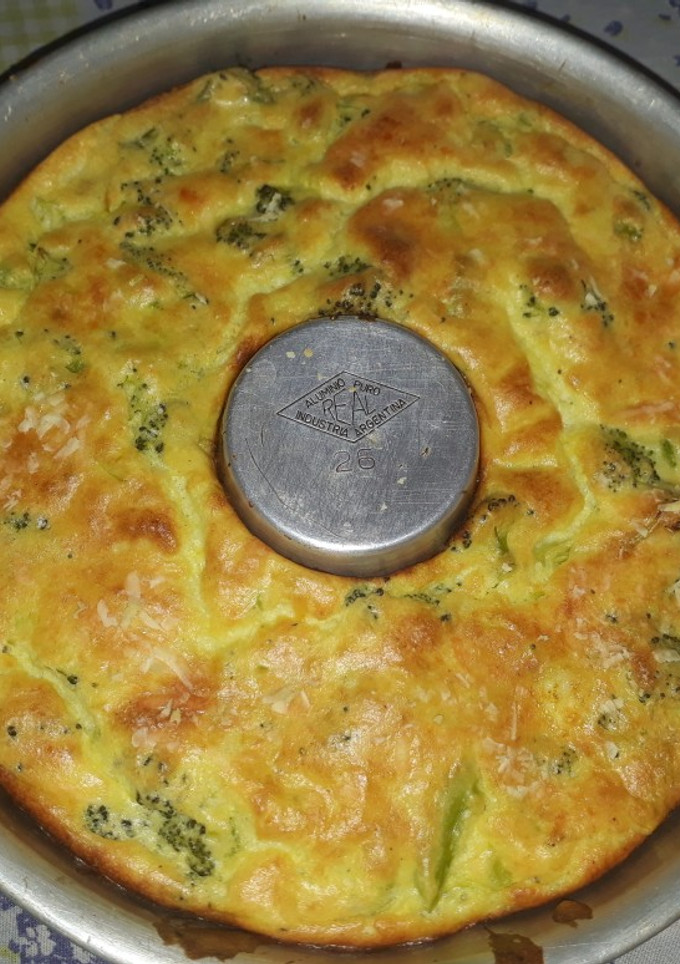 Una foto de Soufflé de brócoli y queso 🧀🥦
