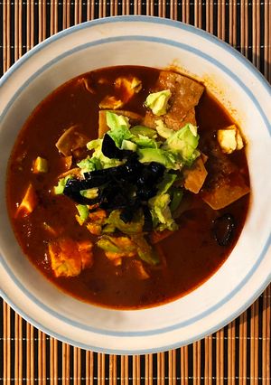 Una foto de Sopa Azteca / Sopa de Tortilla