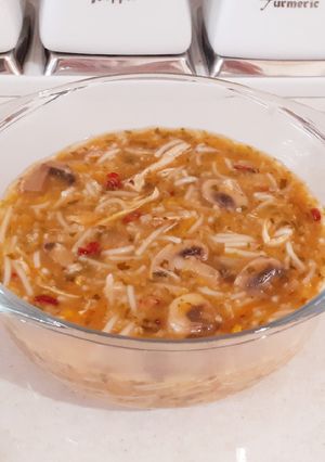 عکسی از دستور سوپ ورمیشل با قارچ و زرشک
