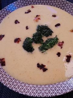 Sajtkrémleves recept fotója