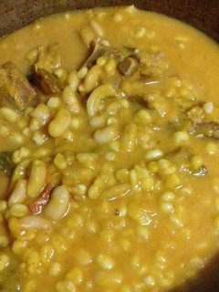 Una foto de Locro bien argentino, a la santiagueña